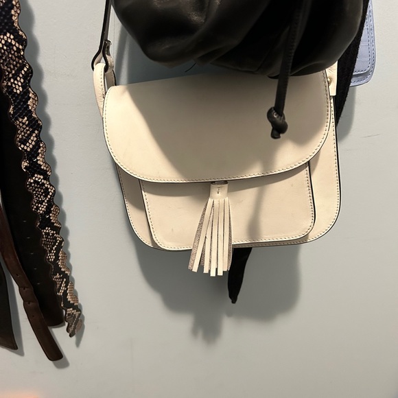 Genuine leather Italian white crossbody - Picture 4 of 5